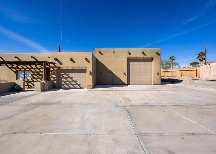 Southwest Oasis Pool Pool Table Sleep20 Holiday home Lake Havasu City